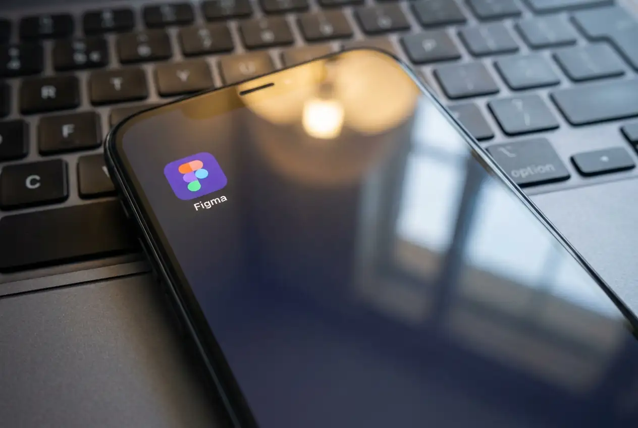 Figma's fourth quarter 2025 revenue accelerated to 40% growth as Net Dollar Retention rose to 136%.