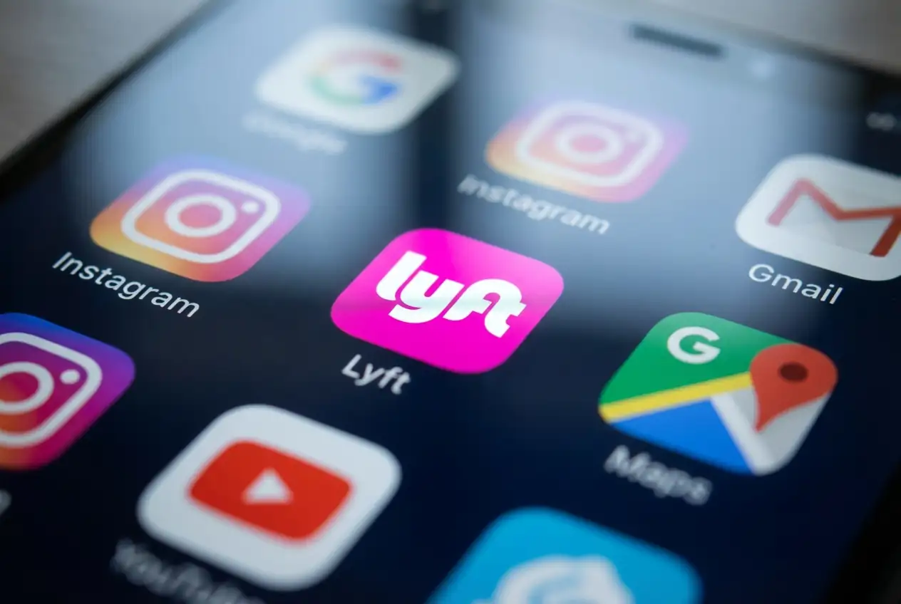 Uber and Lyft to Deploy Baidu's Robotaxis in London Starting 2026