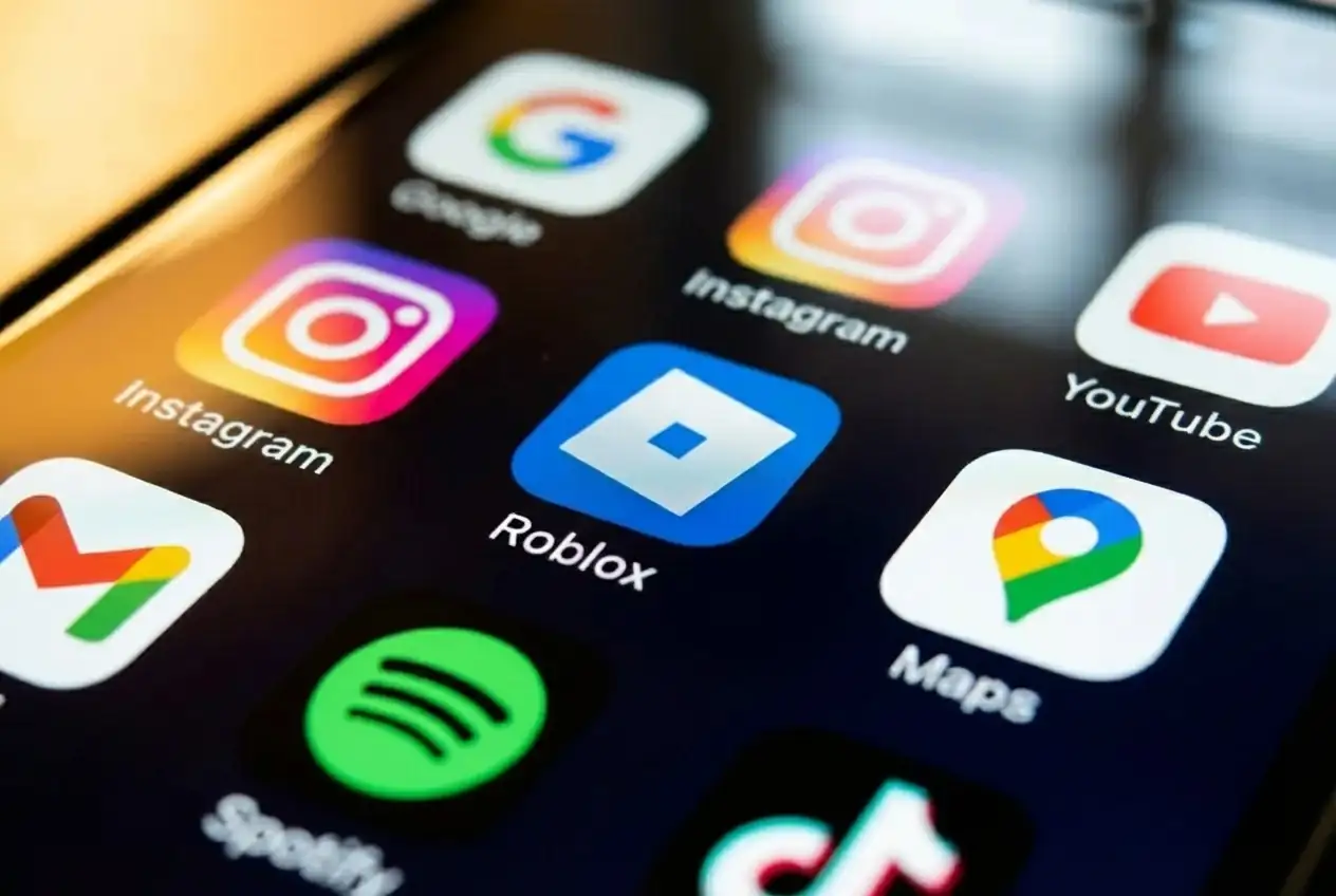 Australia Challenges Roblox PG Rating as eSafety Commissioner Tests Safety Pledges