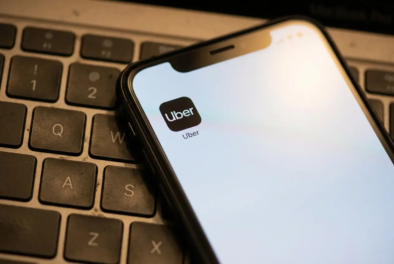 Baidu to Launch Apollo Go Robotaxis on Uber App in Dubai Expansion